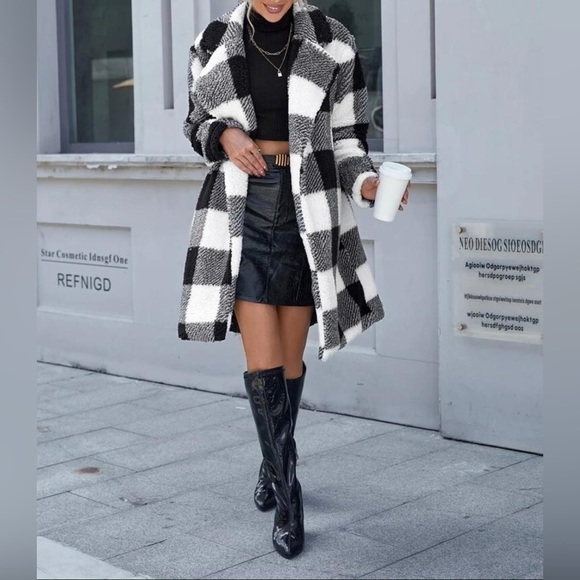 Warm and versatile Teddy Coat - Picture 3 of 7